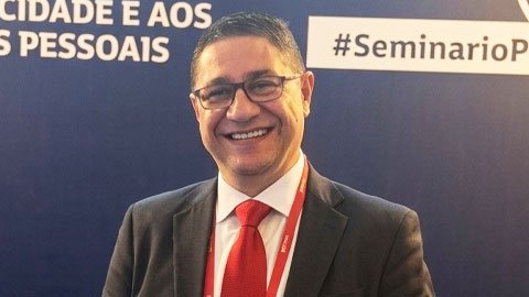 Letramento digital, literacia e IA: usar sem deixar de pensar